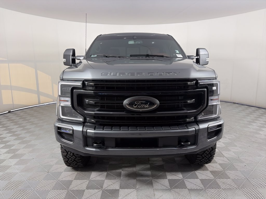 Used 2022 Ford F250 Platinum w/ Tremor Off-Road Package AWD/4WD image 2