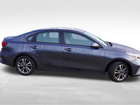 Certified 2024 Kia Forte LXS w/ LXS Technology Package FWD image 2