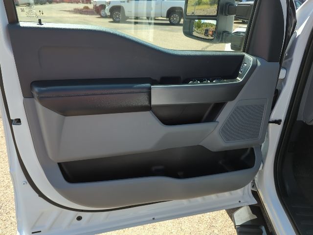 Used 2025 Ford F350 XLT AWD/4WD image 15
