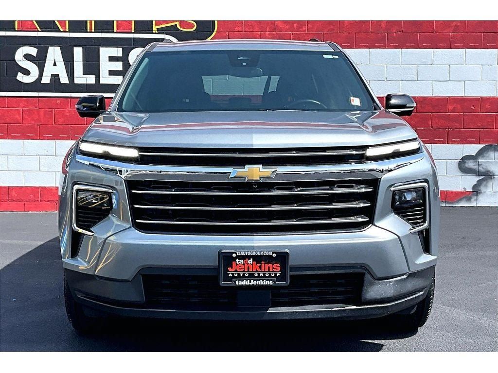 Used 2024 Chevrolet Traverse LT AWD/4WD image 3