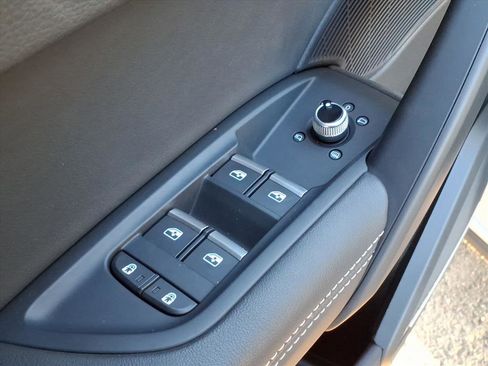 Used 2023 Audi Q5 2.0T Premium Plus image 14