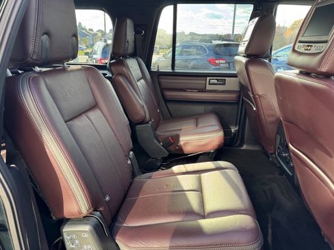 Used 2016 Ford Expedition EL Platinum image 27
