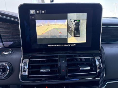 Used 2021 Lincoln Navigator Black Label w/ Special Edition Package image 11