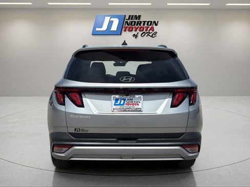 Used 2025 Hyundai Tucson SEL FWD image 6