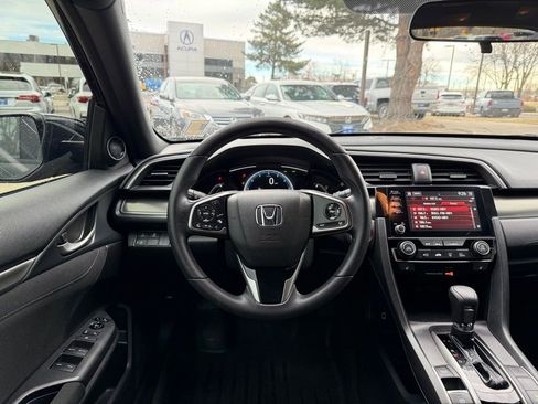 Used 2019 Honda Civic EX image 2