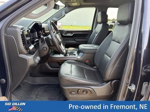 Certified 2022 GMC Sierra 1500 SLT w/ SLT Premium Plus Package AWD/4WD image 14