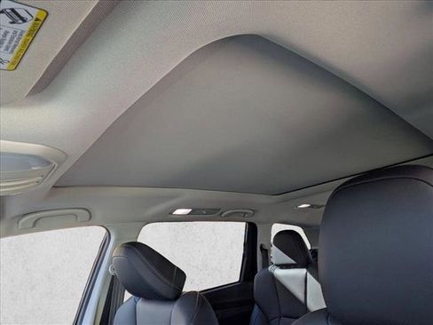 New 2025 Subaru Ascent Limited image 22