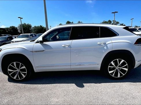 Certified 2024 Volkswagen Atlas Cross Sport SEL Premium R-Line AWD/4WD image 8