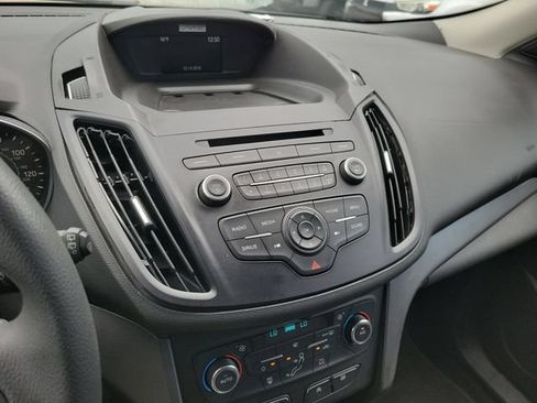 Used 2017 Ford Escape SE FWD image 15