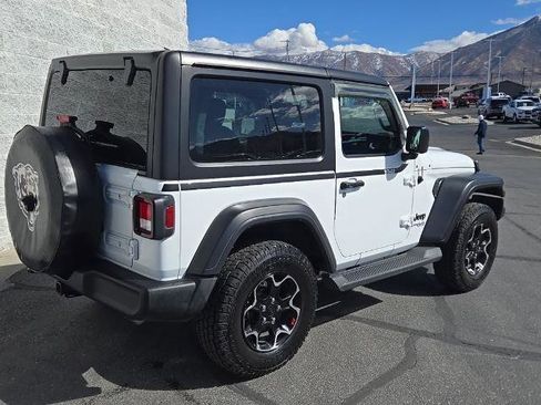 Used 2021 Jeep Wrangler Sport AWD/4WD image 4