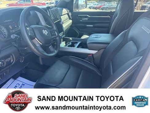 Used 2024 RAM 1500 Laramie image 13