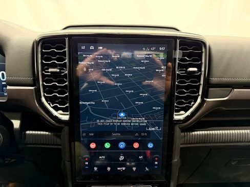 New 2025 Ford Ranger Lariat w/ FX4 Off-Road Package image 34