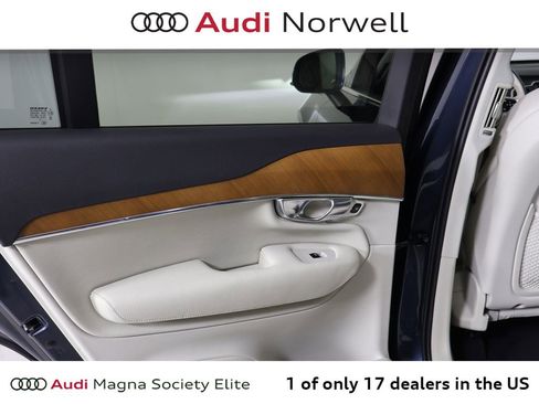 Used 2021 Volvo XC90 T6 Momentum image 23