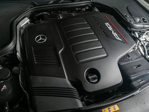 Used 2022 Mercedes-Benz AMG GT 43 image 52