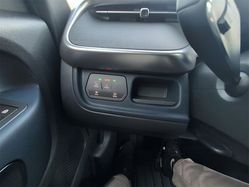 New 2025 Volkswagen ID. Buzz Pro S image 22