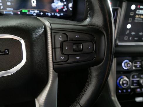 Used 2022 GMC Yukon Denali image 28