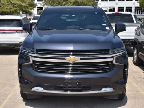Used 2023 Chevrolet Tahoe LT w/ Luxury Package AWD/4WD image 3