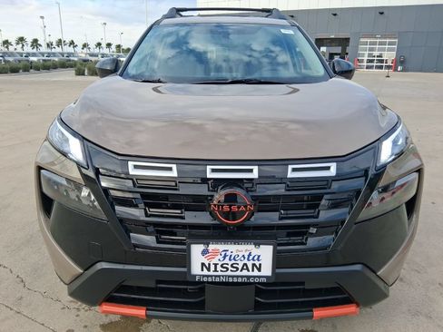 New 2026 Nissan Rogue SV AWD/4WD image 2