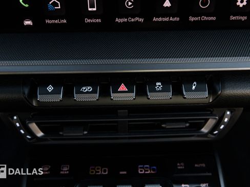 Used 2024 Porsche 911 Carrera image 28