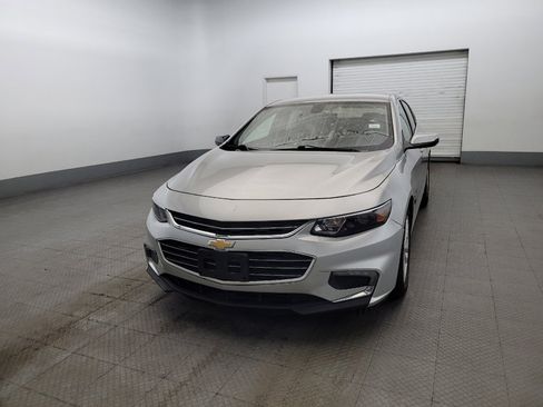 Used 2018 Chevrolet Malibu LT FWD image 15