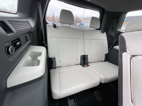 Used 2024 Hyundai Santa Fe Limited image 17