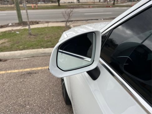 Used 2022 Volvo XC90 T5 Momentum w/ Protection Package Premier image 32