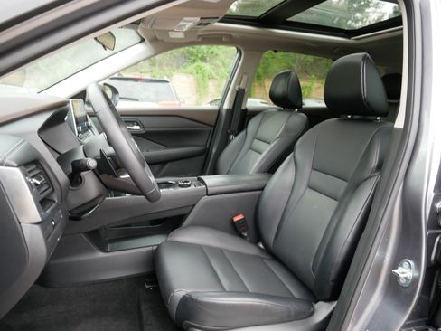 Certified 2023 Nissan Rogue SV w/ SV Premium B Package AWD/4WD image 35