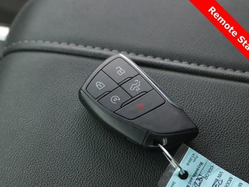 Used 2024 GMC Sierra 1500 Elevation w/ Preferred Package image 3