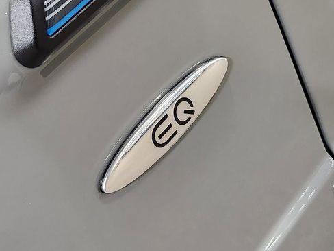 Used 2025 Mercedes-Benz G 580 w/ EQ Technology image 26