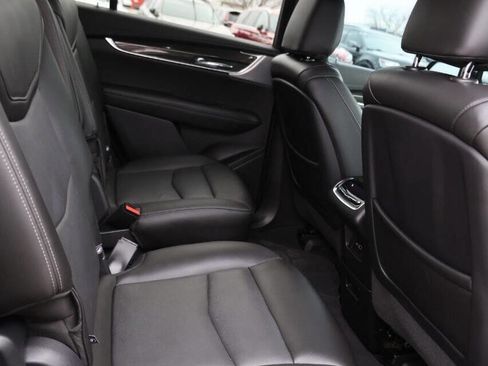 Used 2021 Cadillac XT6 Sport image 16