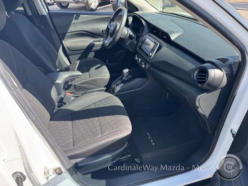 Used 2022 Nissan Kicks S FWD image 25
