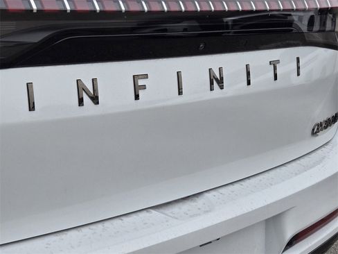 New 2026 INFINITI QX80 Autograph w/ Premium Cargo Package image 10