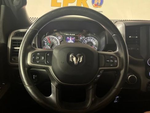 Used 2024 RAM 2500 Tradesman w/ Chrome Appearance Group AWD/4WD image 17