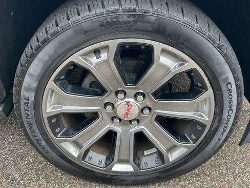 Used 2016 GMC Yukon Denali w/ Open Road Package image 6