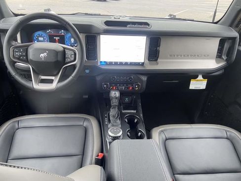 New 2025 Ford Bronco Outer Banks AWD/4WD image 10