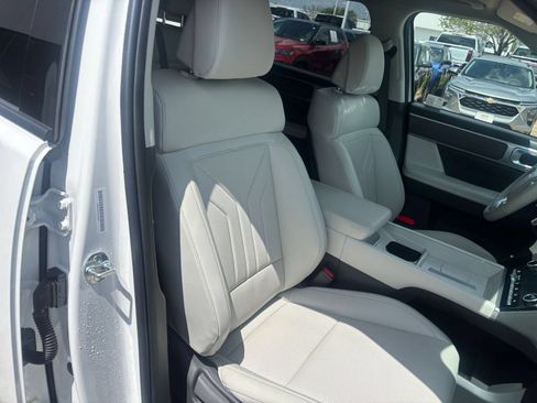 Used 2026 Hyundai Santa Fe SEL FWD image 37