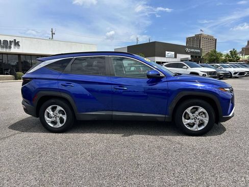 Used 2022 Hyundai Tucson SEL w/ Cargo Package FWD image 2