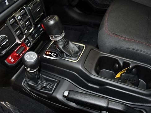Used 2026 Jeep Gladiator Rubicon AWD/4WD image 33