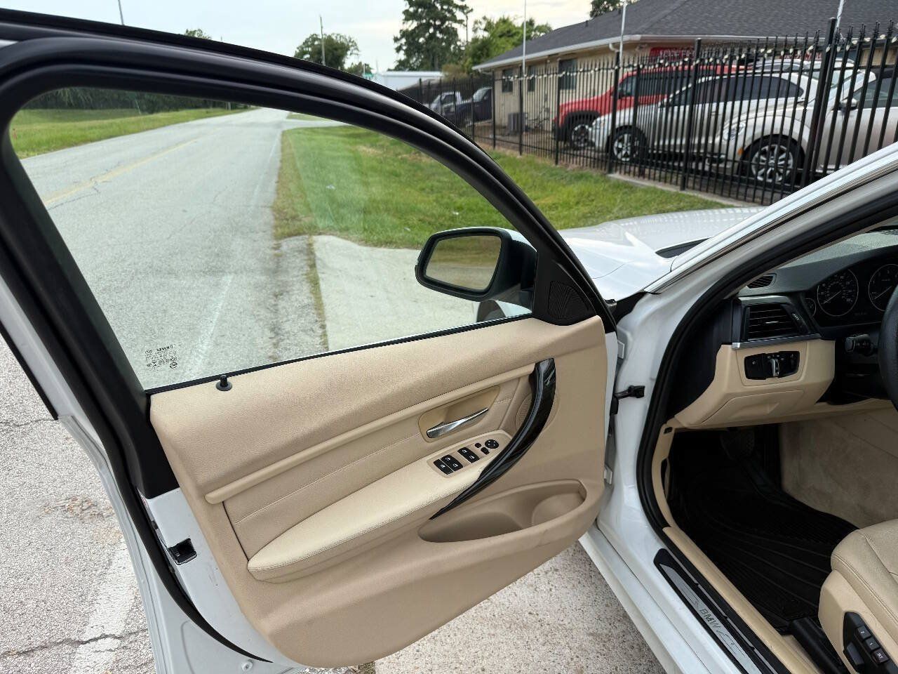 Used 2015 BMW 328d Sedan RWD image 10