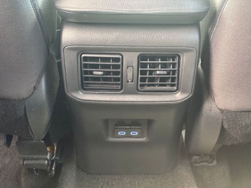 Used 2022 Toyota RAV4 XLE w/ Convenience Package AWD/4WD image 25
