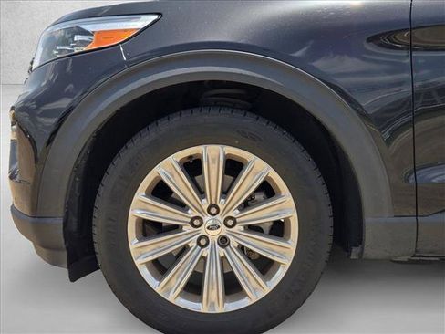 Used 2021 Ford Explorer Limited w/ Equipment Group 301A RWD image 15