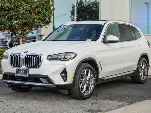 Used 2023 BMW X3 xDrive30i w/ Premium Package image 3