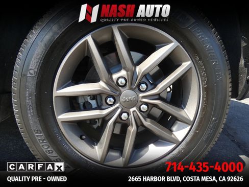 Used 2016 Jeep Grand Cherokee Laredo 75th Anniversary RWD image 20
