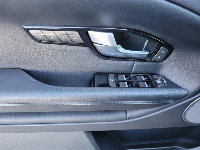 Used 2017 Land Rover Range Rover Evoque SE AWD/4WD image 24