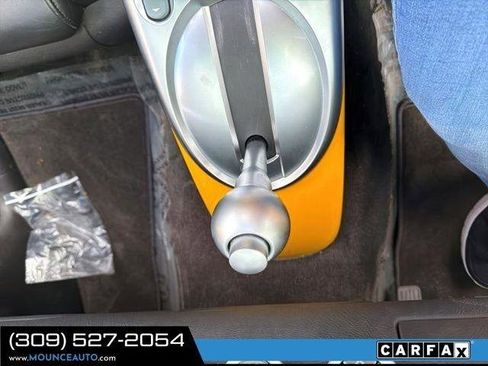 Used 2004 Chevrolet SSR w/ Preferred Equipment Group image 20