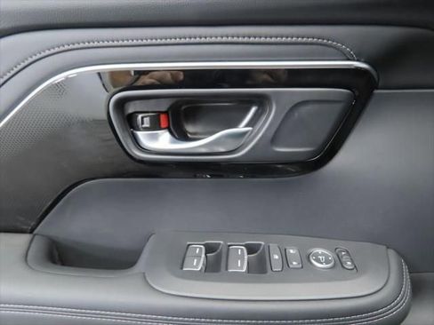 Used 2025 Acura ADX AWD image 24