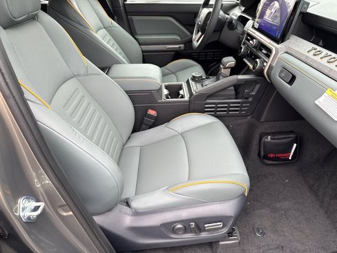 New 2026 Toyota Tacoma 4x4 Double Cab Hybrid image 12