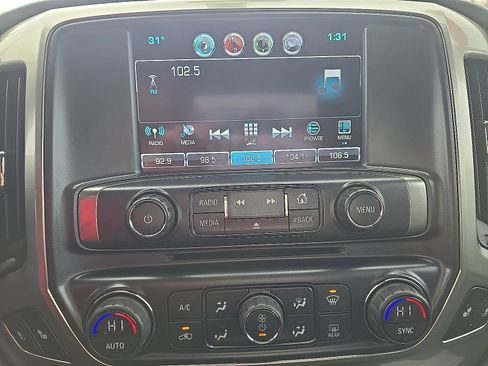 Used 2018 Chevrolet Silverado 1500 LT w/ All Star Edition image 20