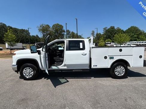 Used 2025 Chevrolet Silverado 3500 LT w/ Convenience Package AWD/4WD image 14