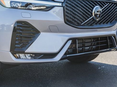 New 2026 Volvo XC60 B5 Plus w/ Climate Package image 13